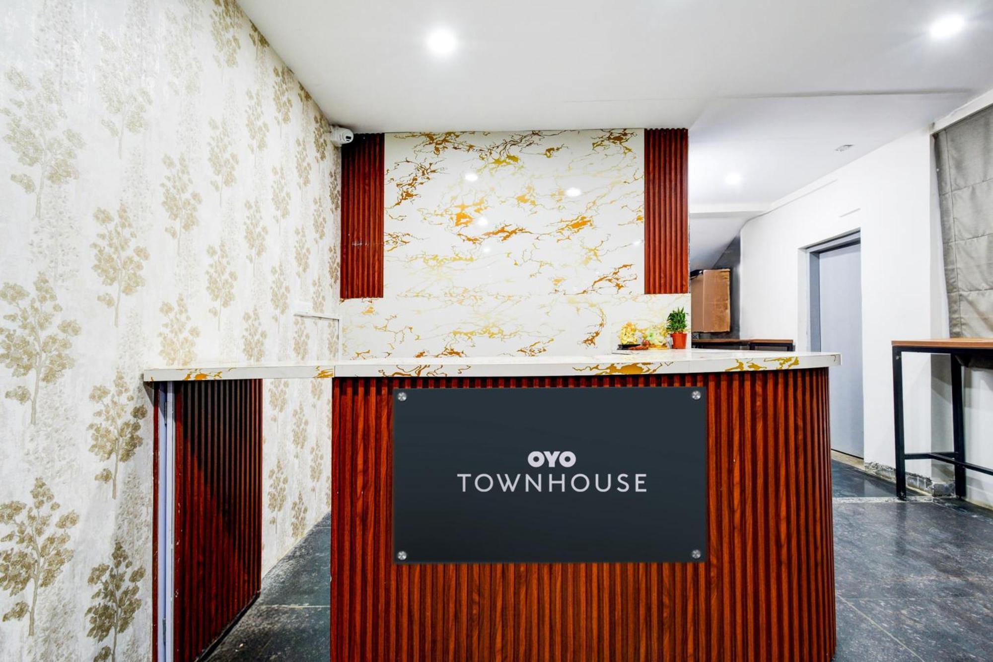 Super Townhouse Unnam Hotels Backside Of Tabala Rasa Pub, Financial District Hyderabad Luaran gambar
