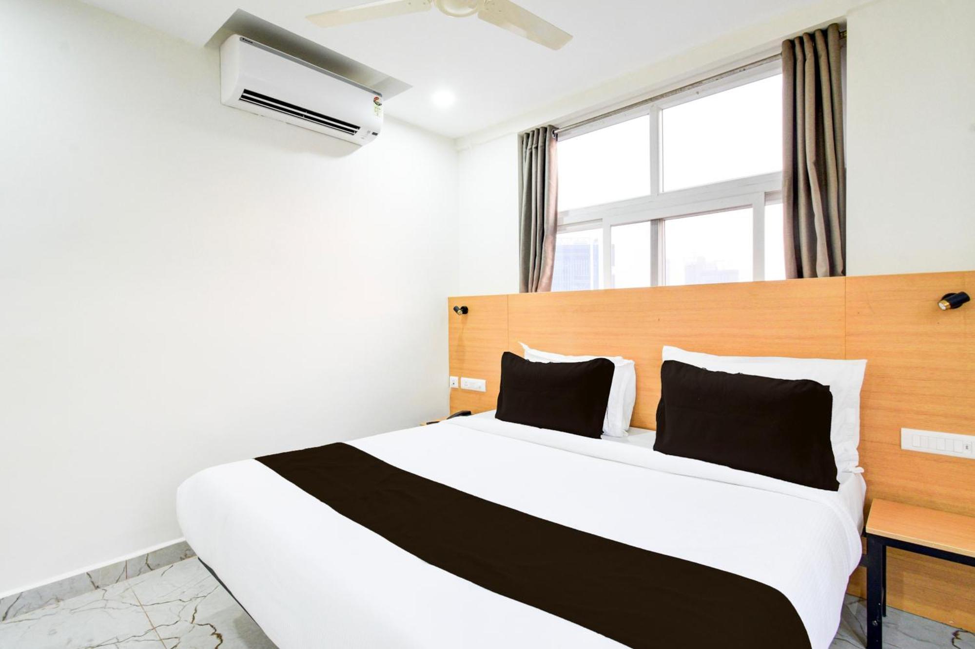 Super Townhouse Unnam Hotels Backside Of Tabala Rasa Pub, Financial District Hyderabad Luaran gambar