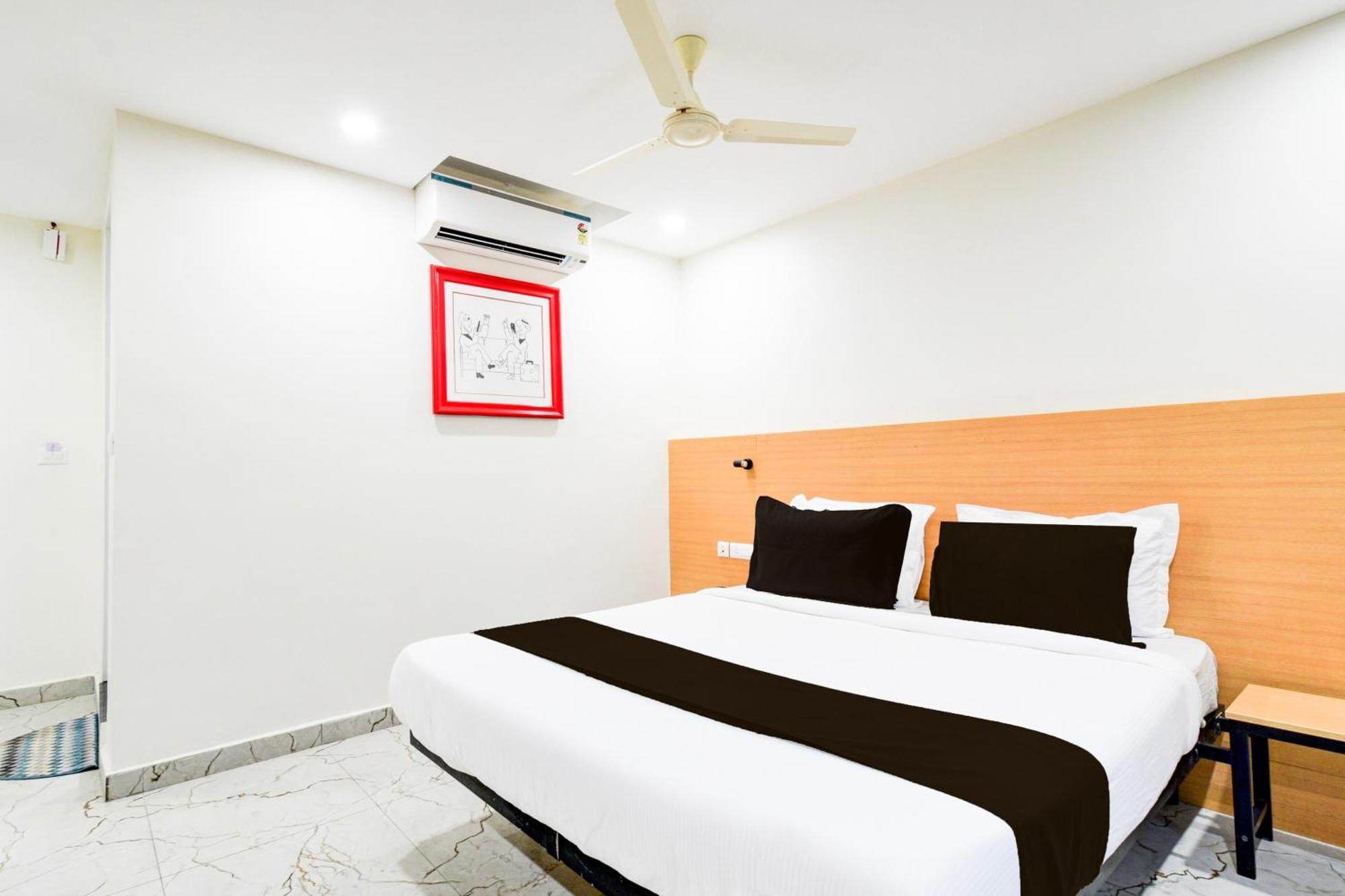 Super Townhouse Unnam Hotels Backside Of Tabala Rasa Pub, Financial District Hyderabad Luaran gambar